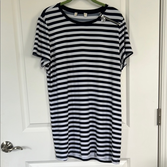 Michael Kors Dresses & Skirts - Michael Kors White and Blue Ribbed Mini Dress